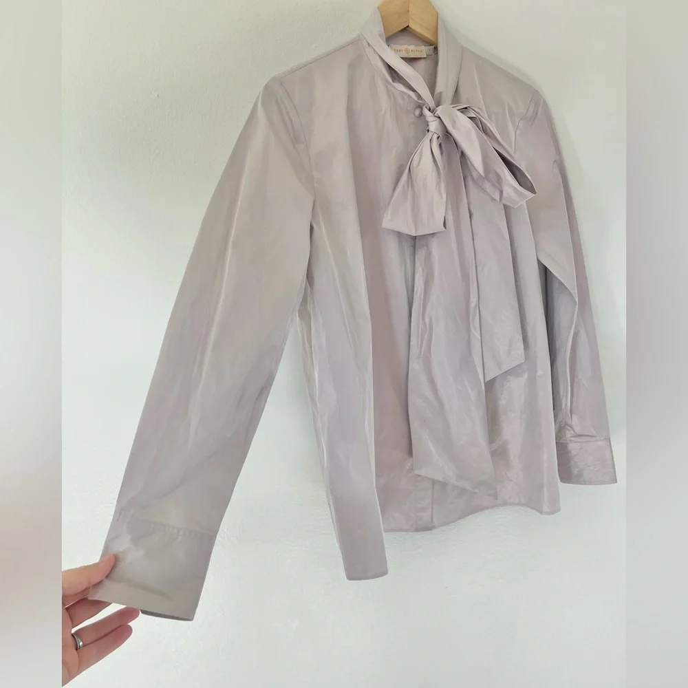 Tory Burch Daphne Bow Blouse In Sheer Lavender Light Purple Size 6 NWT‎